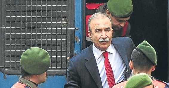 15-04/11/656c57e6ae70a4ca_566x295-1428764266