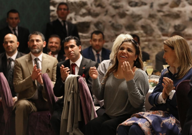 15-04/19/aa_picture_20150419_5086215_web