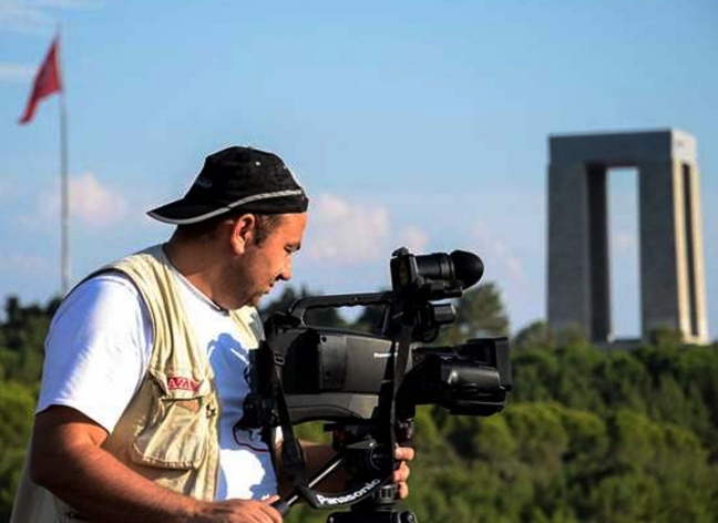 15-04/23/canakkale-zaferiin-anisina-100-bin-kare-fotograf-cekti_4920_dhaphoto1