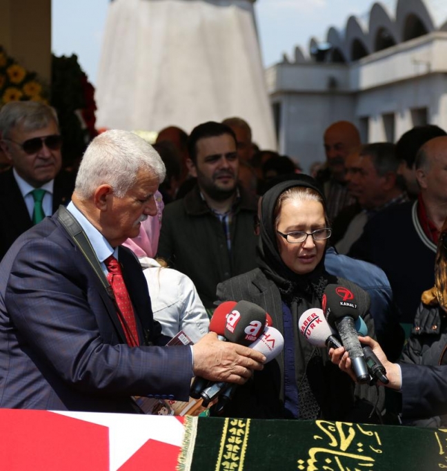 15-04/26/aa_picture_20150426_5158764_web