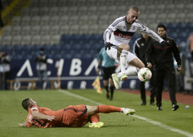 15-04/27/aa_picture_20150406_4979445_web