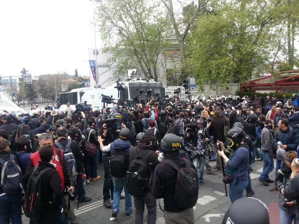 15-05/01/cd6lj2kugaaw8cx