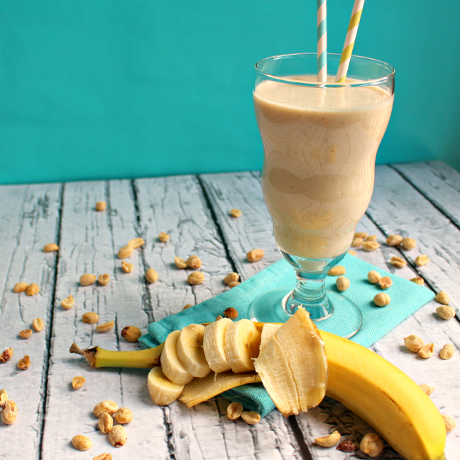 15-05/08/peanut-butter-banana-smoothie-by-delightful-e-made-sq