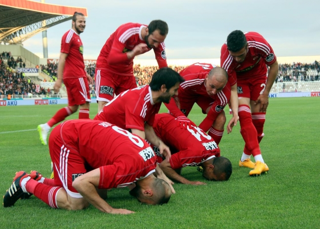 15-05/09/aa_picture_20150509_5280158_web