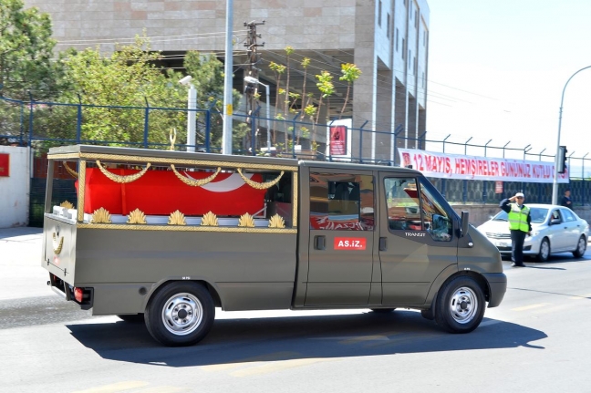 15-05/12/aa_picture_20150512_5301805_web