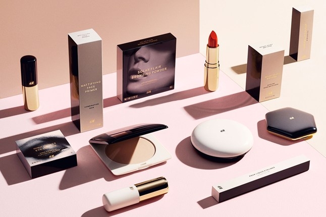 15-05/12/hm-beauty-2-vogue-12may15-pr_b_646x430