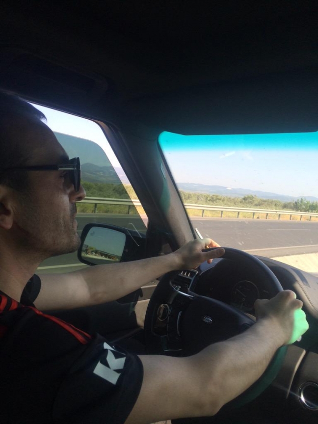 15-05/14/ce-jnxvvaaaix3r