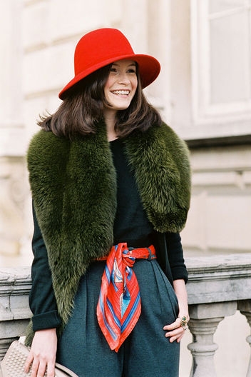 15-05/14/silk-scarf-vanessa-jackman-w352