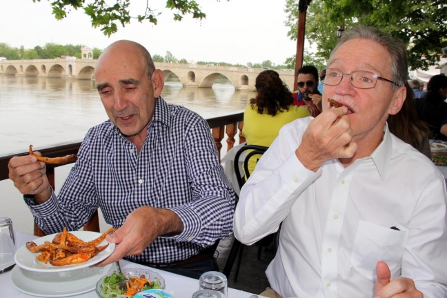 15-05/16/aa_picture_20150516_5351888_web