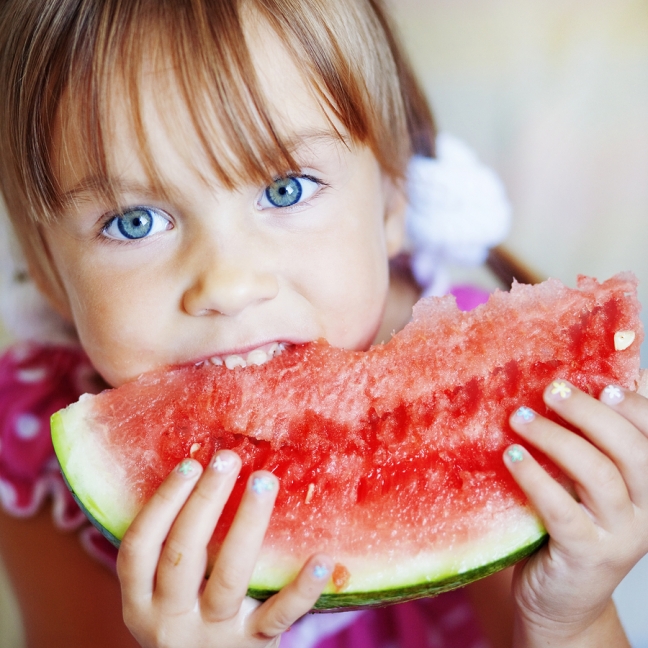 15-05/18/bigstock-funny-child-eating-watermelon-12134648
