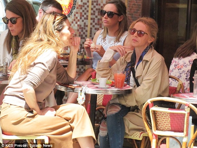 15-06/02/2940019700000578-0-image-a-7_1433196585388