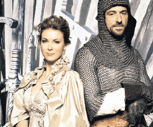 15-06/04/ozge-ve-cemal-in-taht-oyunlari-1525115