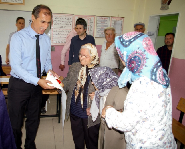 15-06/07/b8d922c115f1b706516393eda3dffd97-1433673392