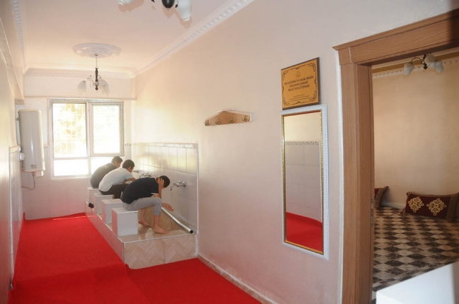 15-06/12/7nci-sinif-ogrencisi-okula-mescit-derslik-yaptirdi_3479_dhaphoto4