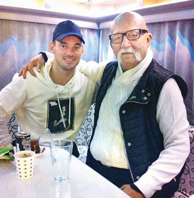 15-06/14/sumer-tilmac-sneijder