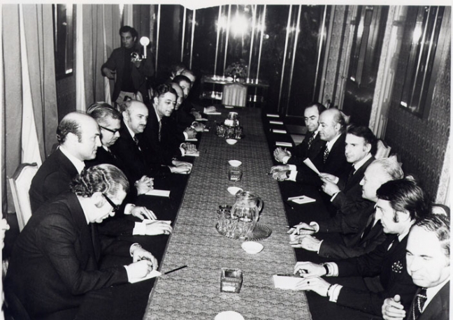 15-06/15/tusiad-0101