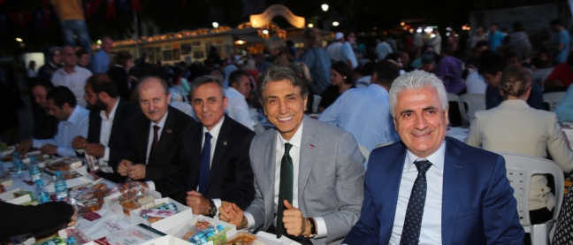 15-06/19/fatihbelediyesi-iftar-bulusmasi-3