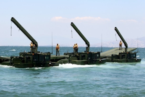 15-06/26/transformer1