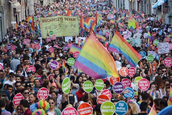 15-06/28/cimfltlweaawdkh