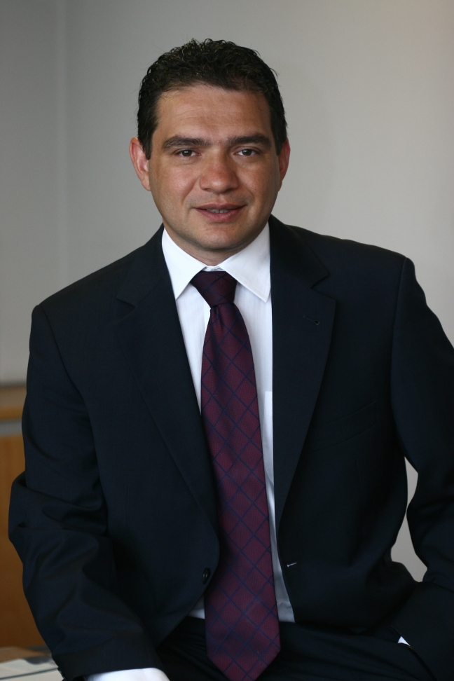 15-07/11/bulent-dal-obase-genel-muduru