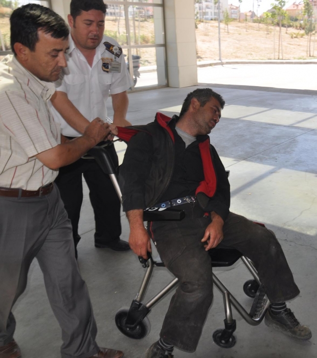 15-07/16/yarali-kizini-motosikletle-ambulansa-yetistirmeye-calisti-ama-kurtaramadi-_9099_dhaphoto6