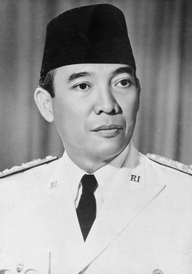 15-08/01/presiden_sukarno