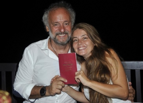 15-08/07/oyuncu-ege-aydan-surpriz-kararla-evlendi-7578339_3864_m