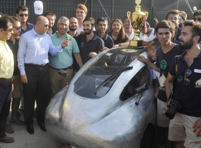 15-08/09/2447d854f7a4db96301a6b93dd1d1d0a-1439140559