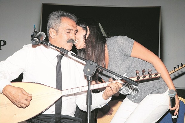 15-08/18/oyku-yavuz-bingol