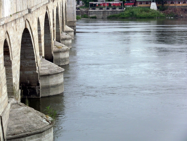 15-08/21/aa_picture_20150821_6101573_high