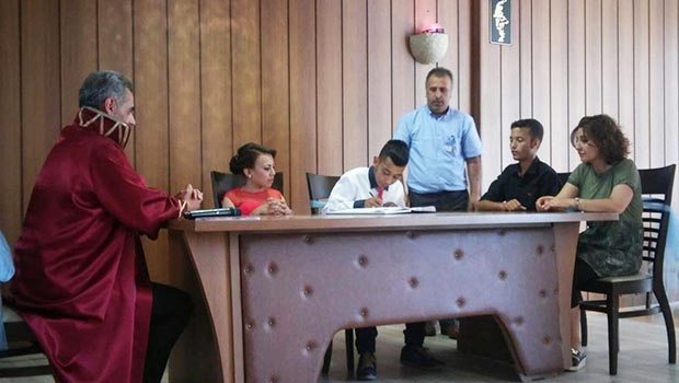 15-08/29/31049709-1440855639