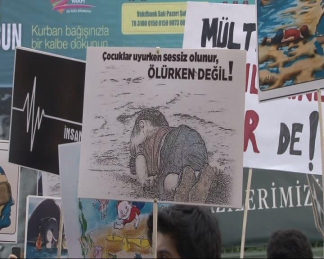 15-09/03/multecilere-1-metrekarelik-yer-bulamadik_5179_dhaphoto2