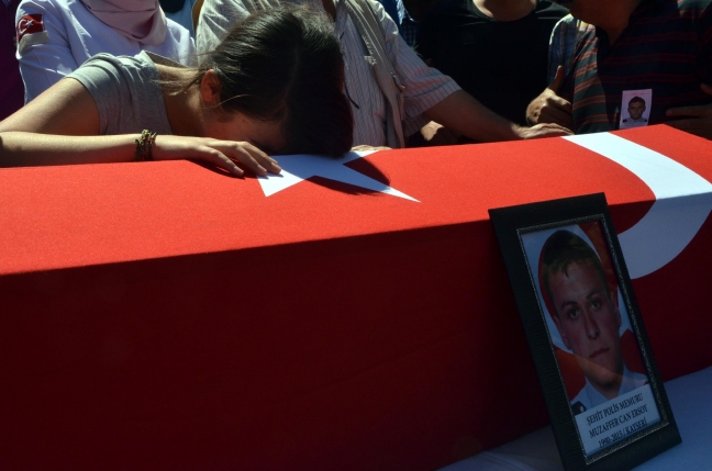 15-09/07/0859c30c8f2efc033bf5ee451303a6af-1441630003