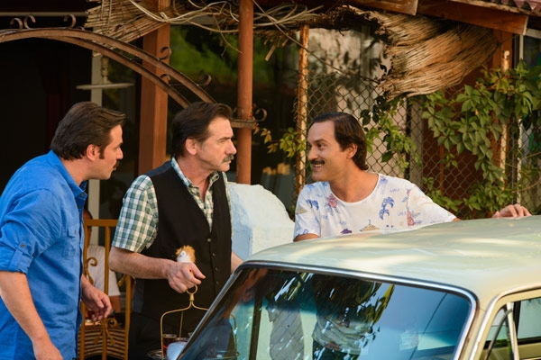 15-09/14/genis-aile-yapistir3