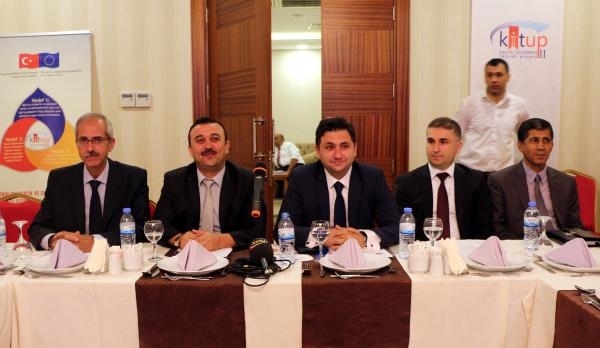 15-09/15/f3e1d440ced235589159027037c3b22b-1442318397