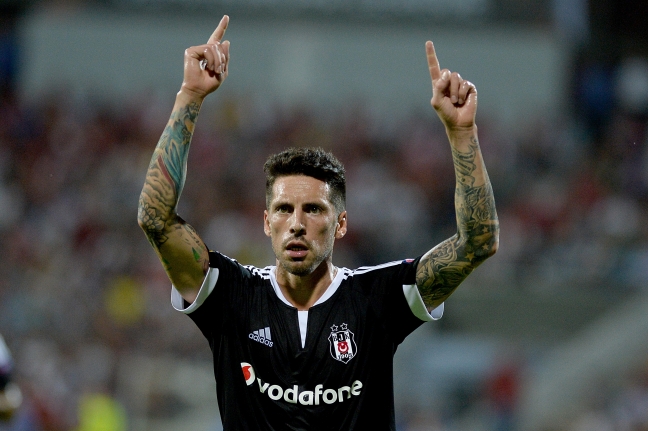 15-09/17/aa_picture_20150917_6317817_high