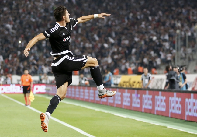 15-09/27/aa_picture_20150927_6390366_high