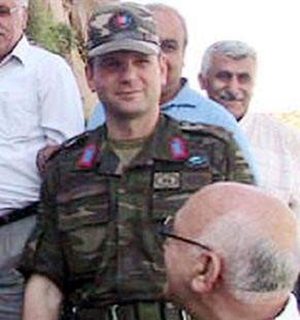 15-09/27/sehit-binbasi-yavuz-sonat-guzelin-kandiradaki-baba-ocagina-ates-dustu_4010_dhaphoto5