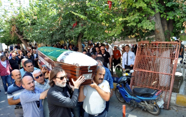 15-09/30/erdal-besikcioglunun-zor-gorevi-_1960_dhaphoto8