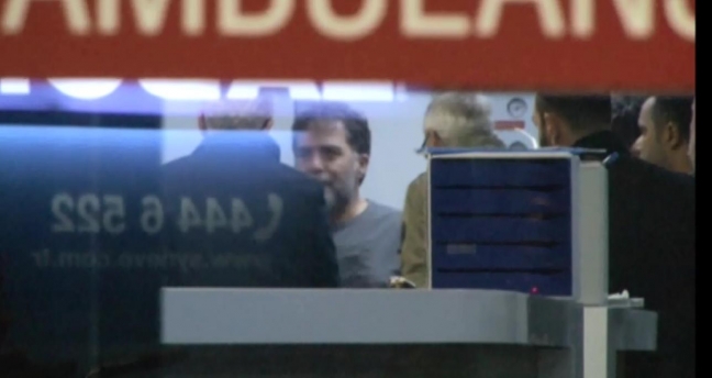 15-10/01/ahmet-hakana-saldiri-gec-saatlerde-taburcu-oldu_5976_dhaphoto3