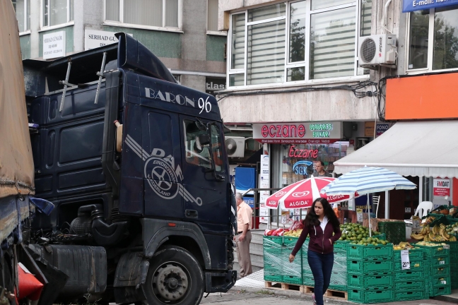 15-10/02/fotograflar-besiktasta-facianin-esiginden-donuldu_5746_dhaphoto3