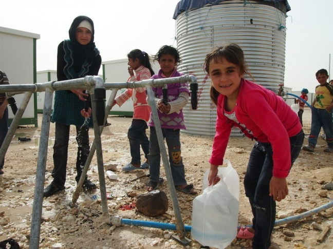 15-10/05/f812e6a43b47668accf7a9e065af6569-1444061042