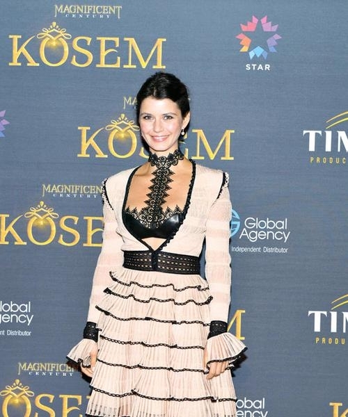 15-10/13/56166d8f0f25447680bd7c3a