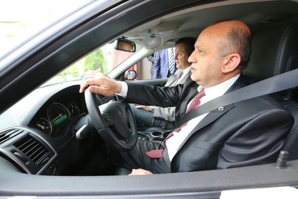 15-10/13/crlrlzxukaayvft