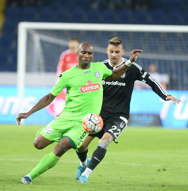 15-10/18/0b026885186d4d1969a31d23bc212e31-1445195305