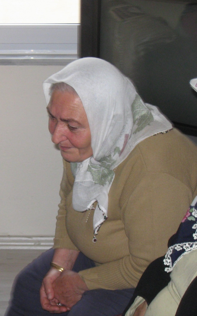 15-10/18/daglicada-sehit-dusen-yarbay-ejdarin-ankaradaki-evinde-yas-2-_8852_dhaphoto2