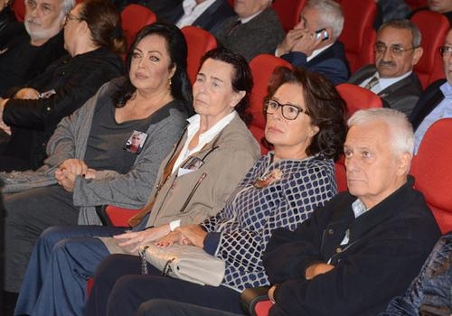 15-10/19/5624c67567b0ac1f7084ffa7