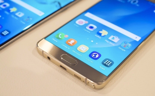 15-10/19/galaxy-note-5-platinum-home-button-table