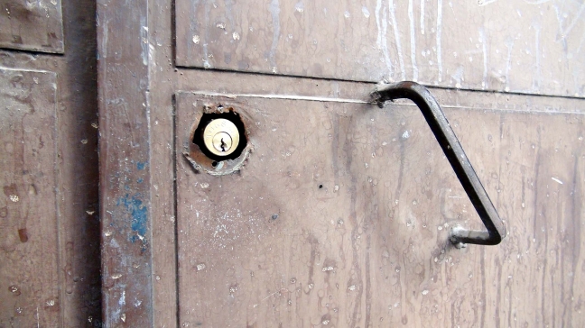 15-10/20/isidin-gaziantepteki-depo-ve-hucre-evleri-canli-bombalarin-kullandigi-otomobille-cozuldu_6288_dhaphoto4