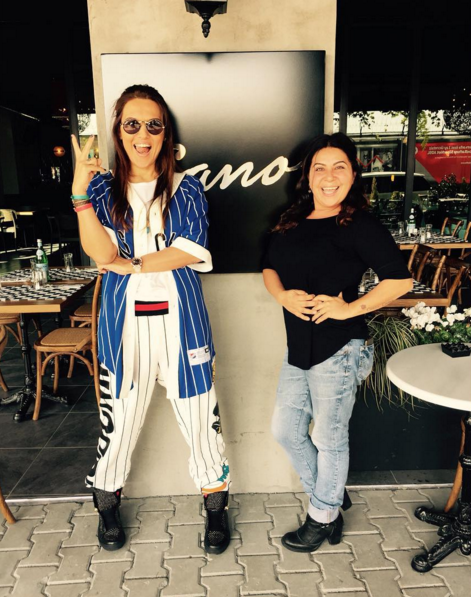 15-10/22/demet-akalin